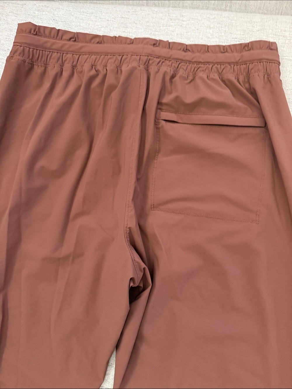 Vuori Women's Miles Chestnut Rust Jogger Track Pants with Drawstring - Picture 5 of 5